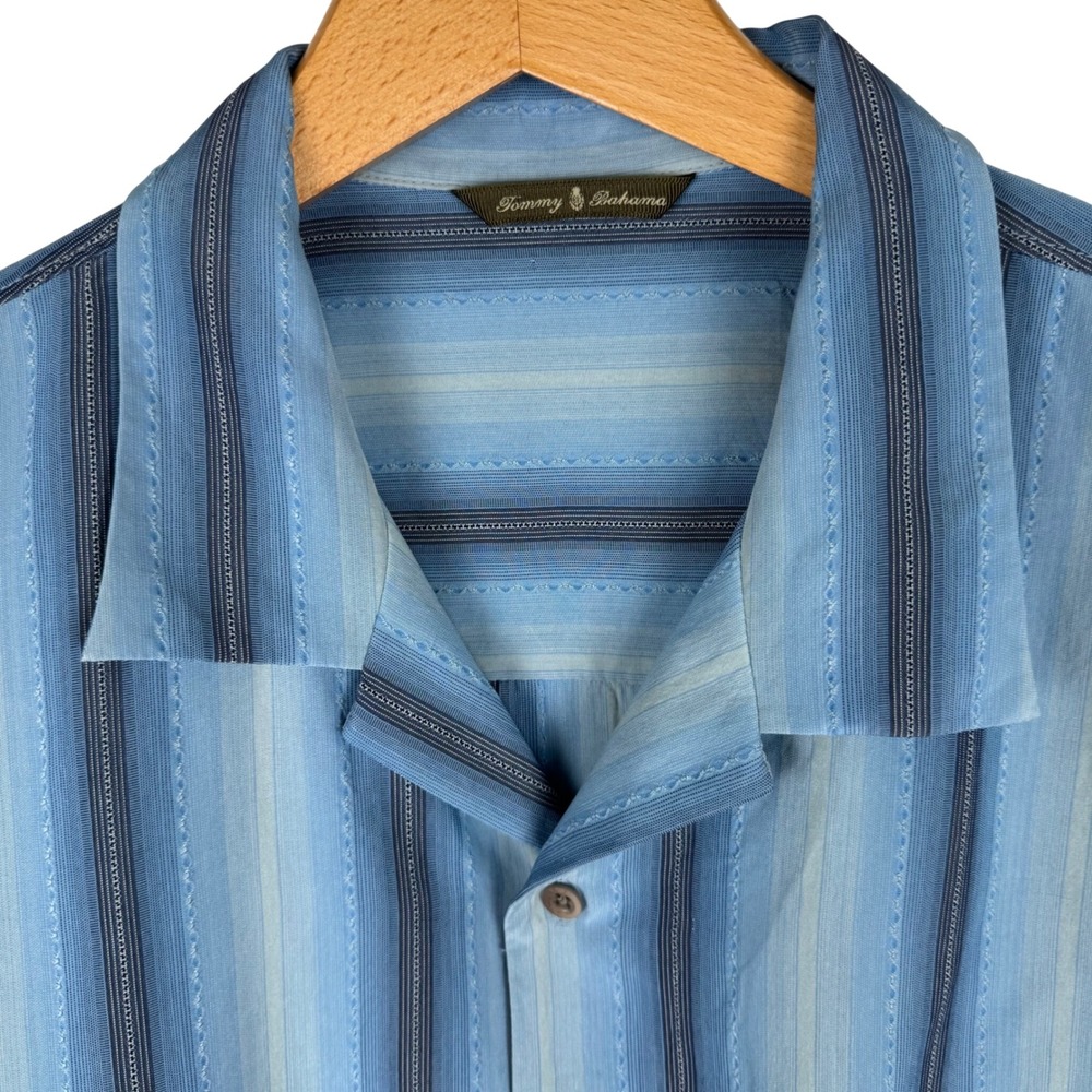 Tommy Bahama Striped 100% Silk Short Sleeve Camp Shirt Mens L Blue Button Down